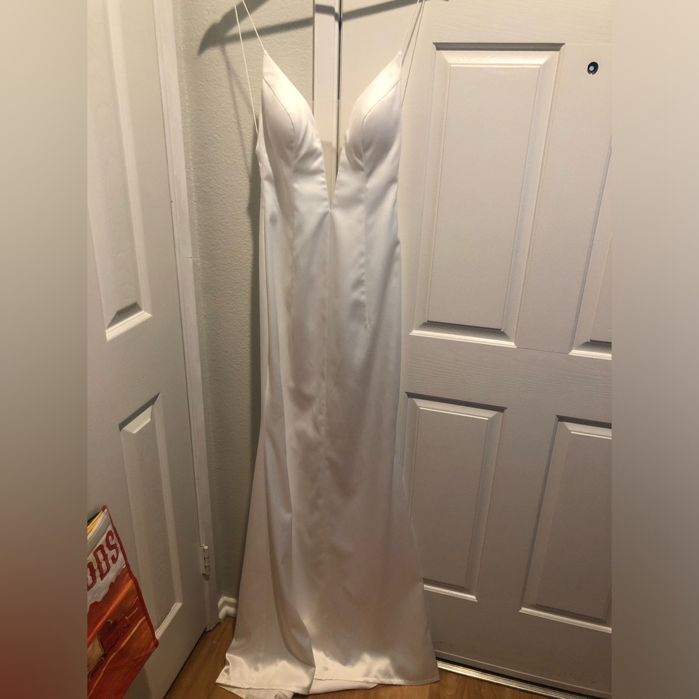 Polyester White Wedding Dress